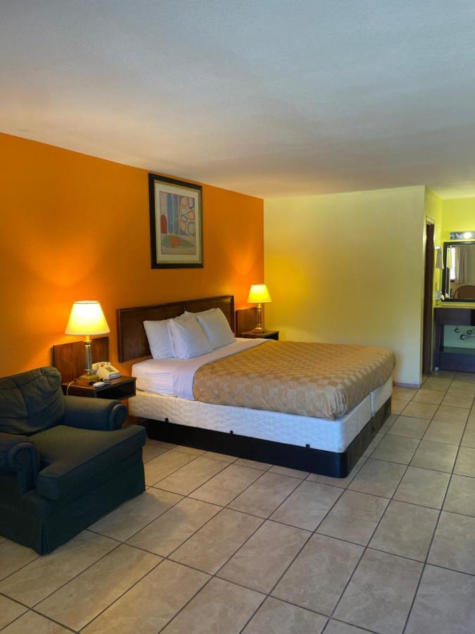 Homer Linder Motor Lodge מראה חיצוני תמונה